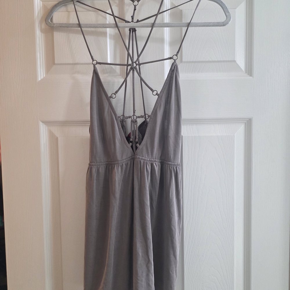 Red By BKE Gray Strappy Halter Top